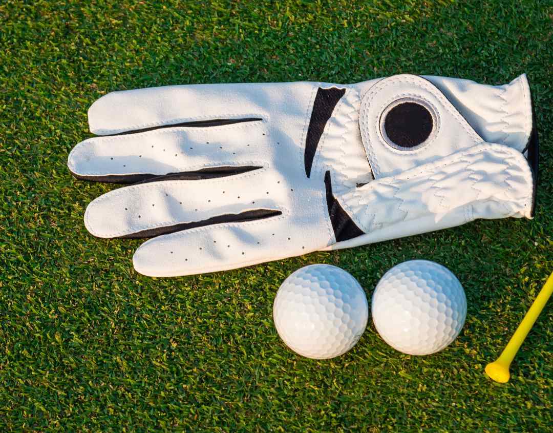 Whats-the-purpose-of-a-golf-glove